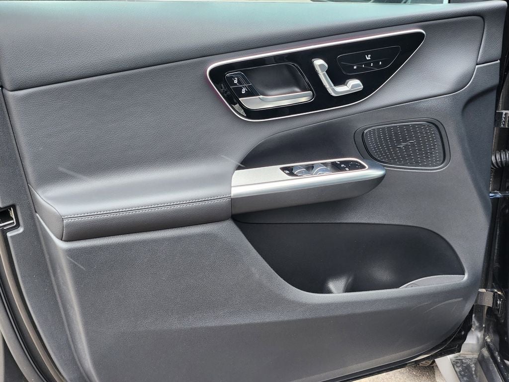 2026 Mercedes-Benz GLC 300