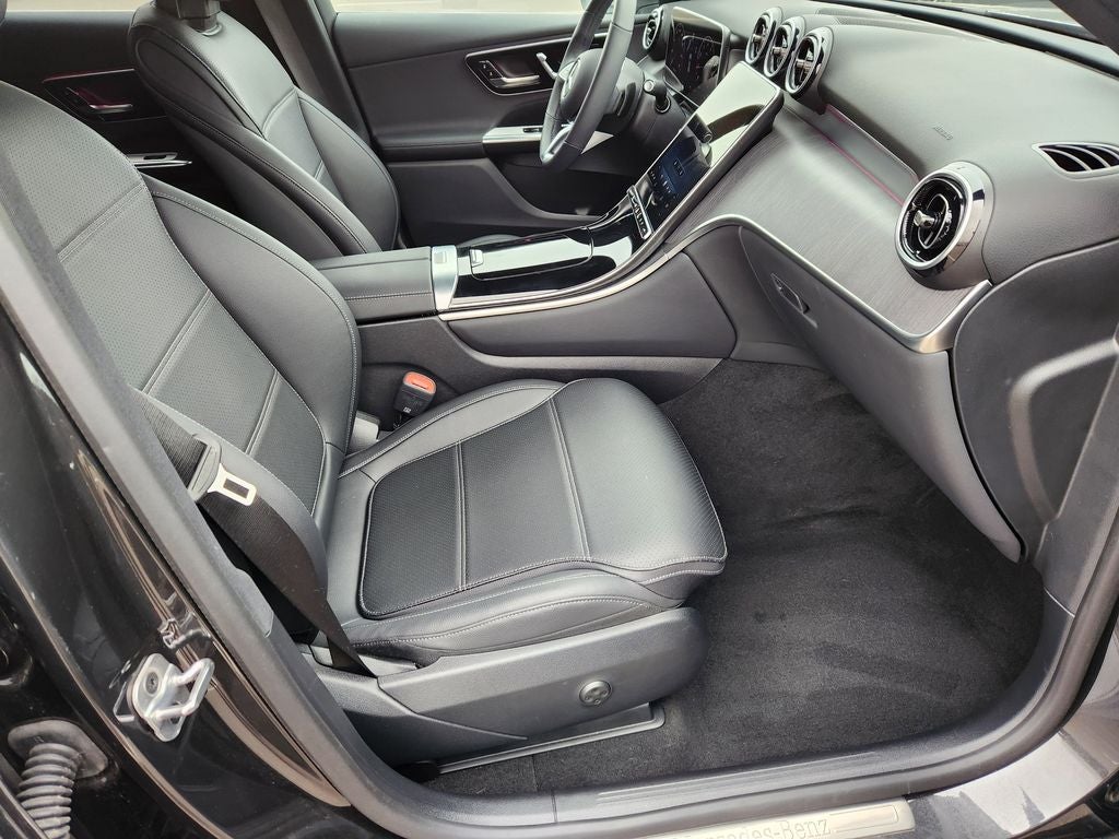 2026 Mercedes-Benz GLC 300