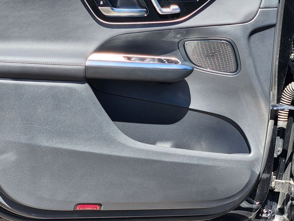 2026 Mercedes-Benz GLC 300