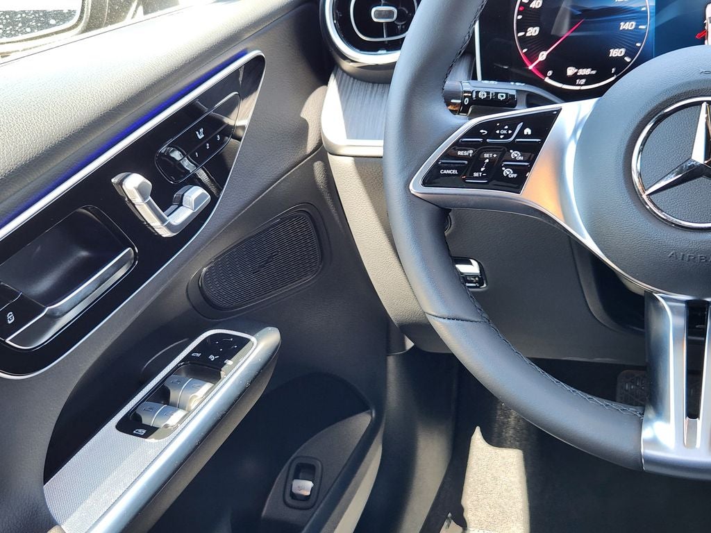 2026 Mercedes-Benz GLC 300