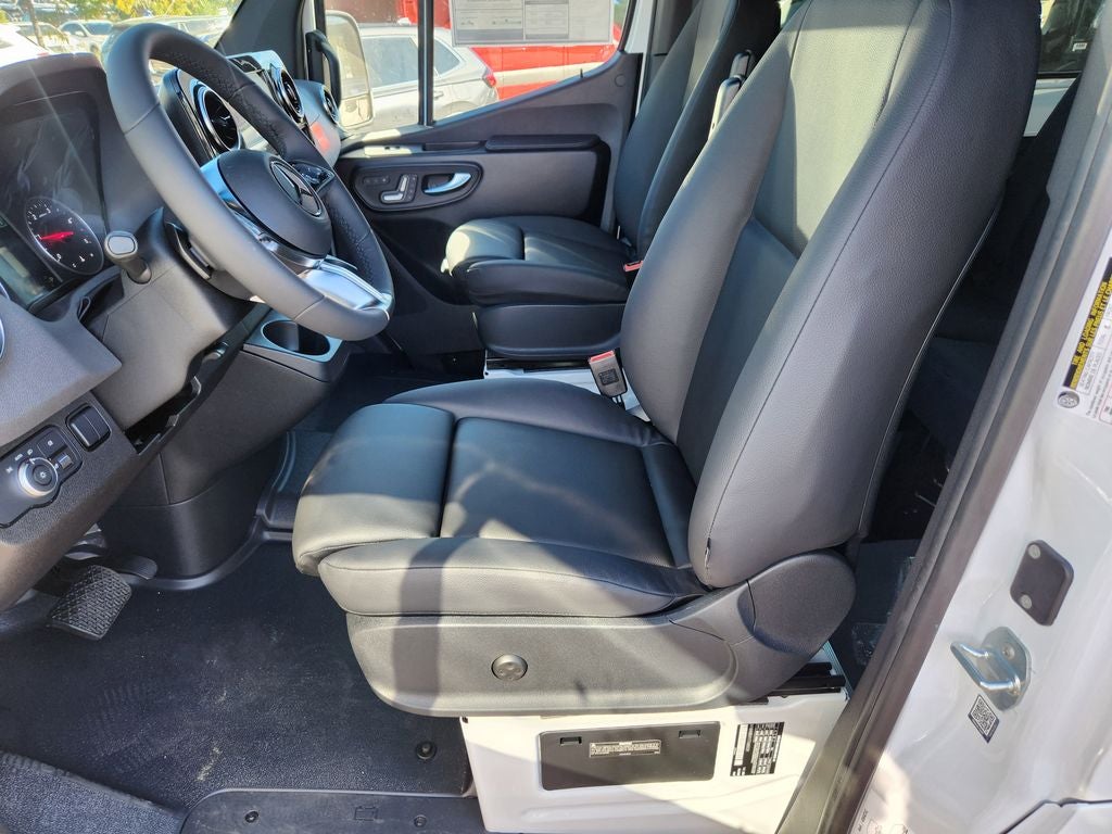 2026 Mercedes-Benz Sprinter 2500 CREW