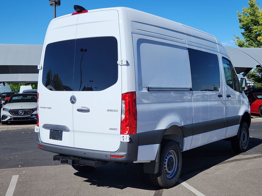 2026 Mercedes-Benz Sprinter 2500 CREW