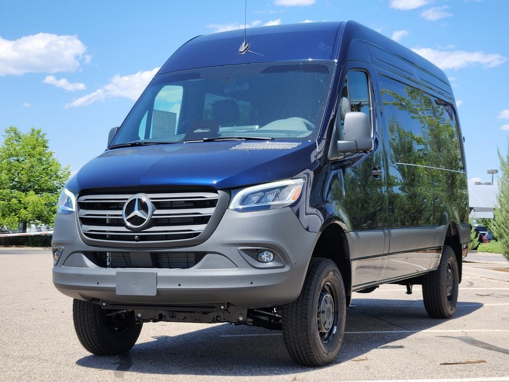 2025 Mercedes-Benz Sprinter 2500 CARGO 144 WB AWD