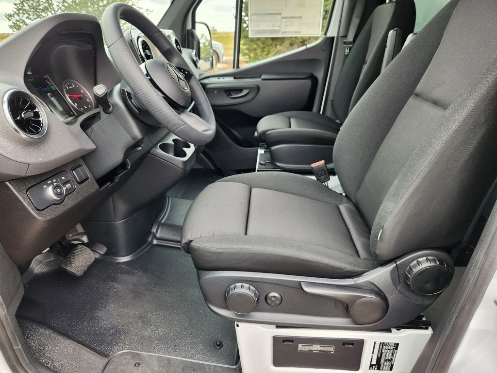 2026 Mercedes-Benz Sprinter 2500 CREW