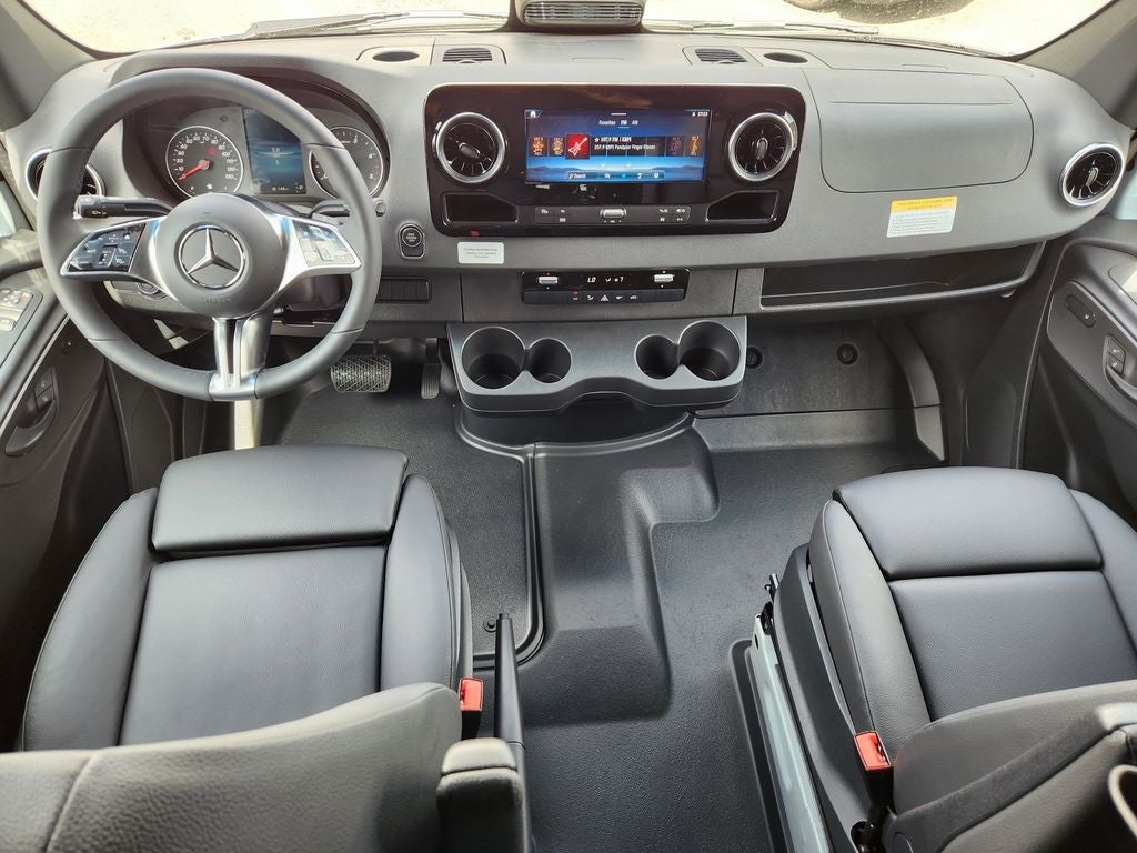 2025 Mercedes-Benz Sprinter 2500 CARGO 170 WB