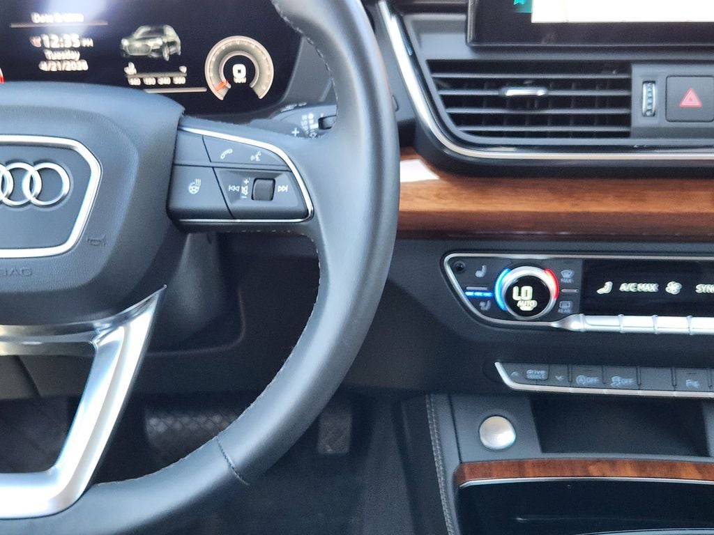 2023 Audi Q5 S line Premium Plus