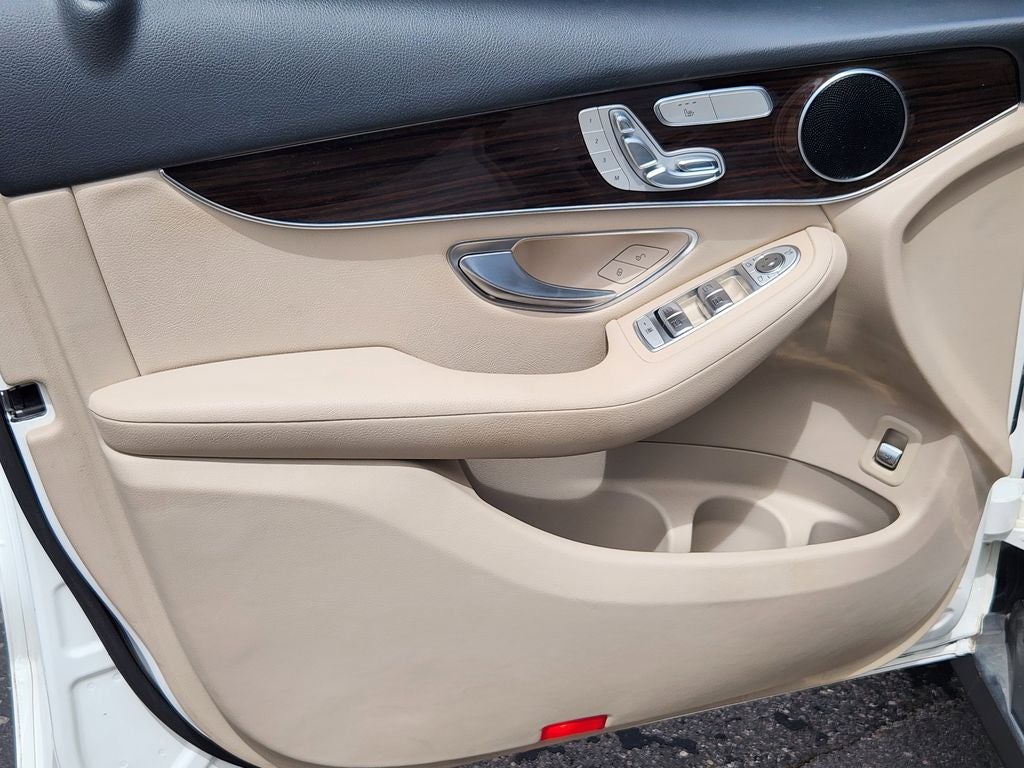 2019 Mercedes-Benz GLC 300