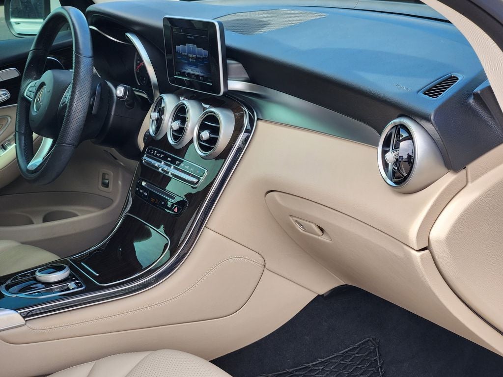 2019 Mercedes-Benz GLC 300