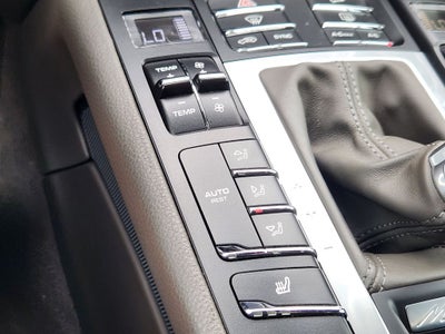 2021 Porsche Macan Base
