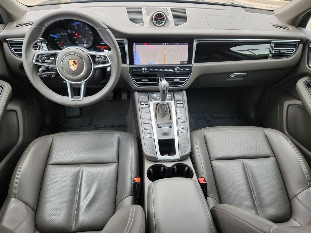 2021 Porsche Macan Base