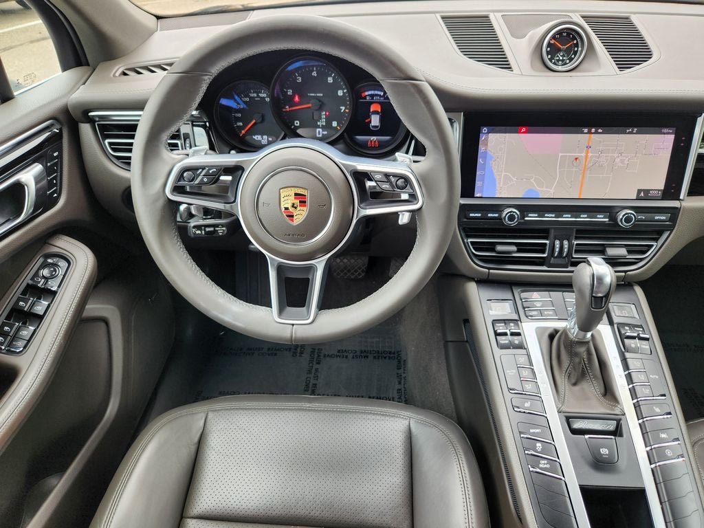 2021 Porsche Macan Base
