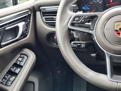2021 Porsche Macan Base