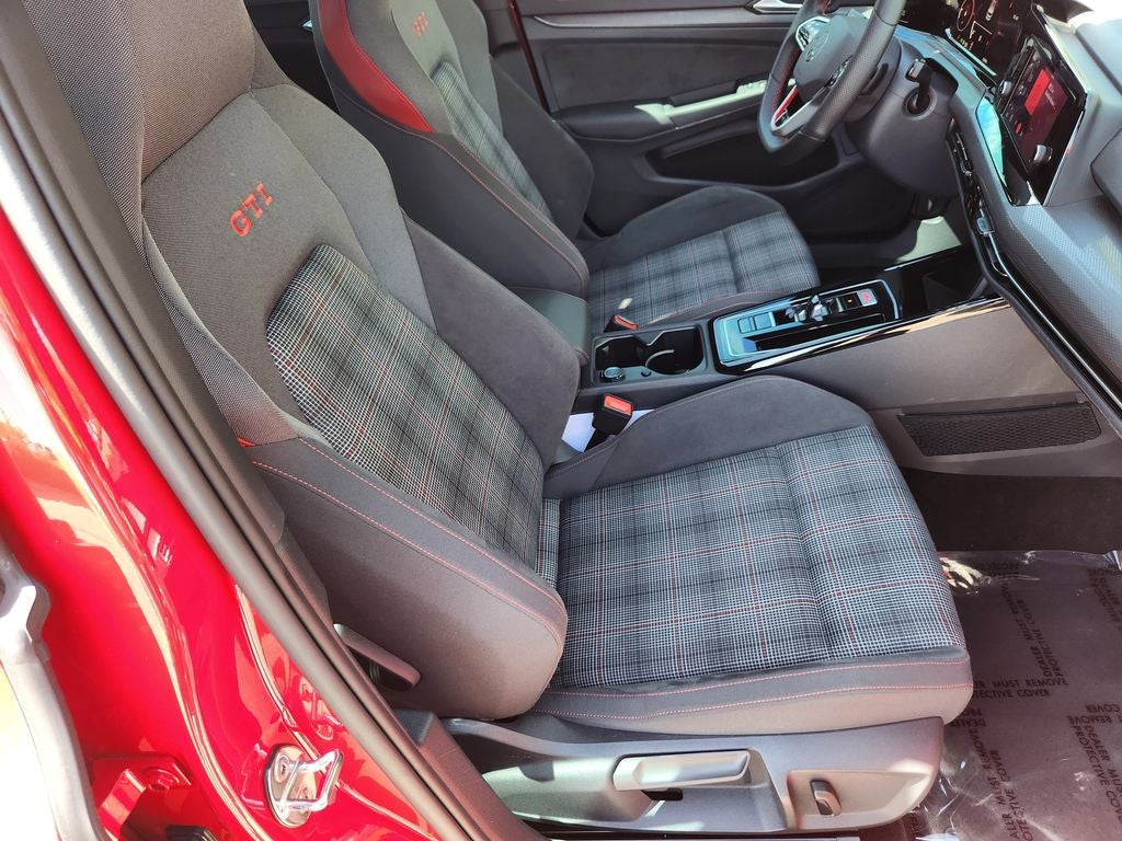 2023 Volkswagen Golf GTI 40th Anniversary Edition
