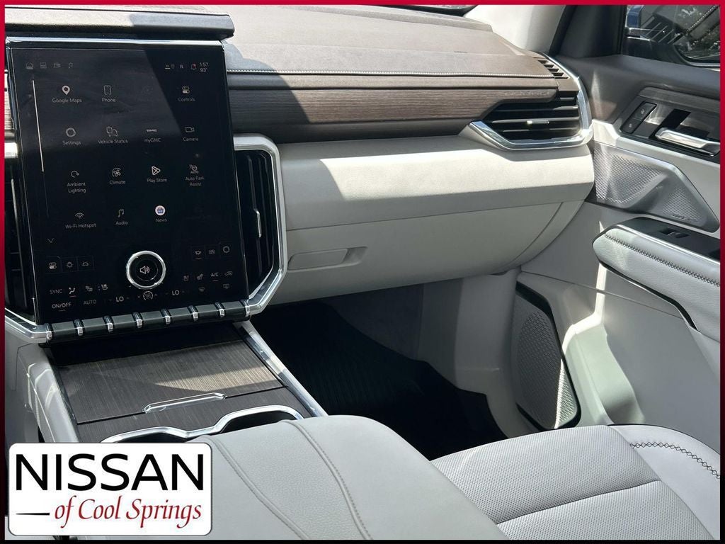 2025 GMC Acadia Denali