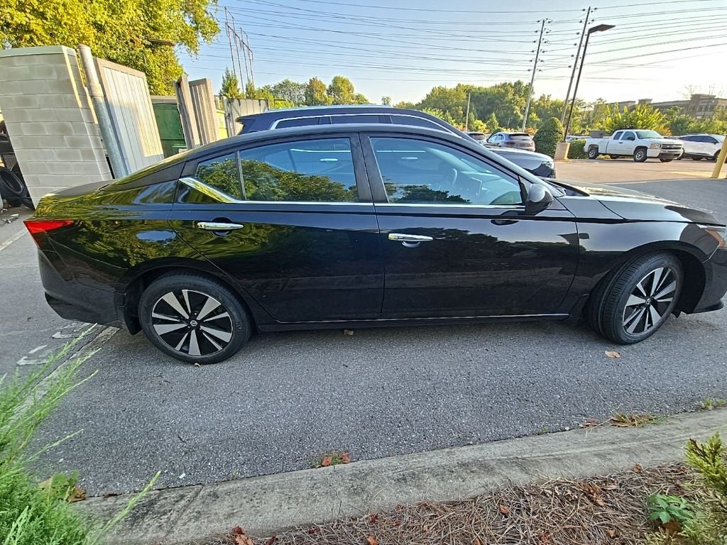 2021 Nissan Altima 2.5 SV