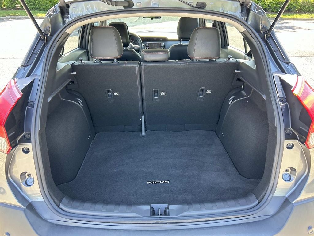 2020 Nissan Kicks SR