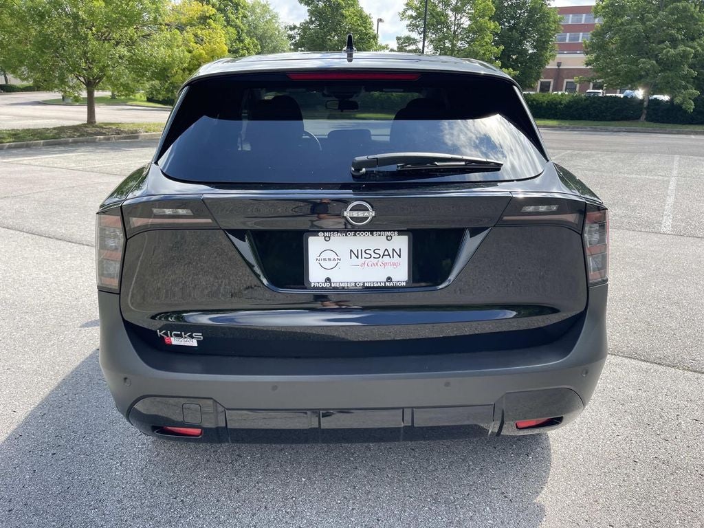 2025 Nissan Kicks SV