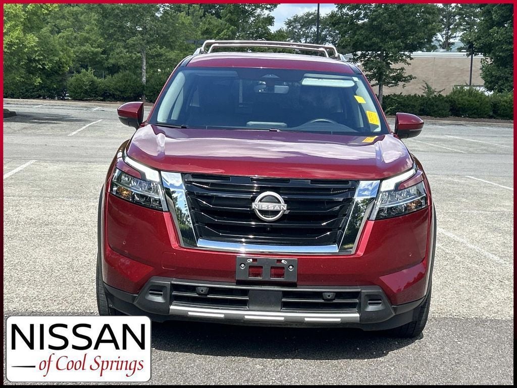 2023 Nissan Pathfinder SL