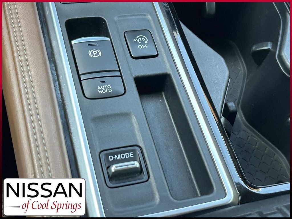 2023 Nissan Pathfinder Platinum