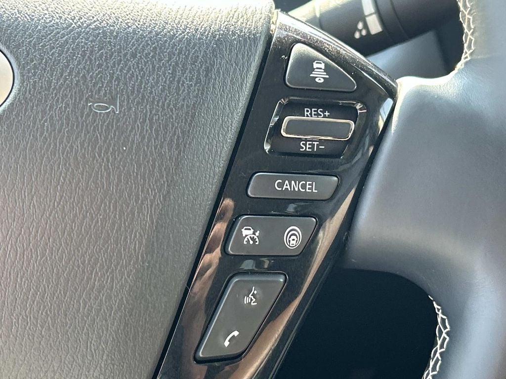 2022 INFINITI QX80 Premium Select