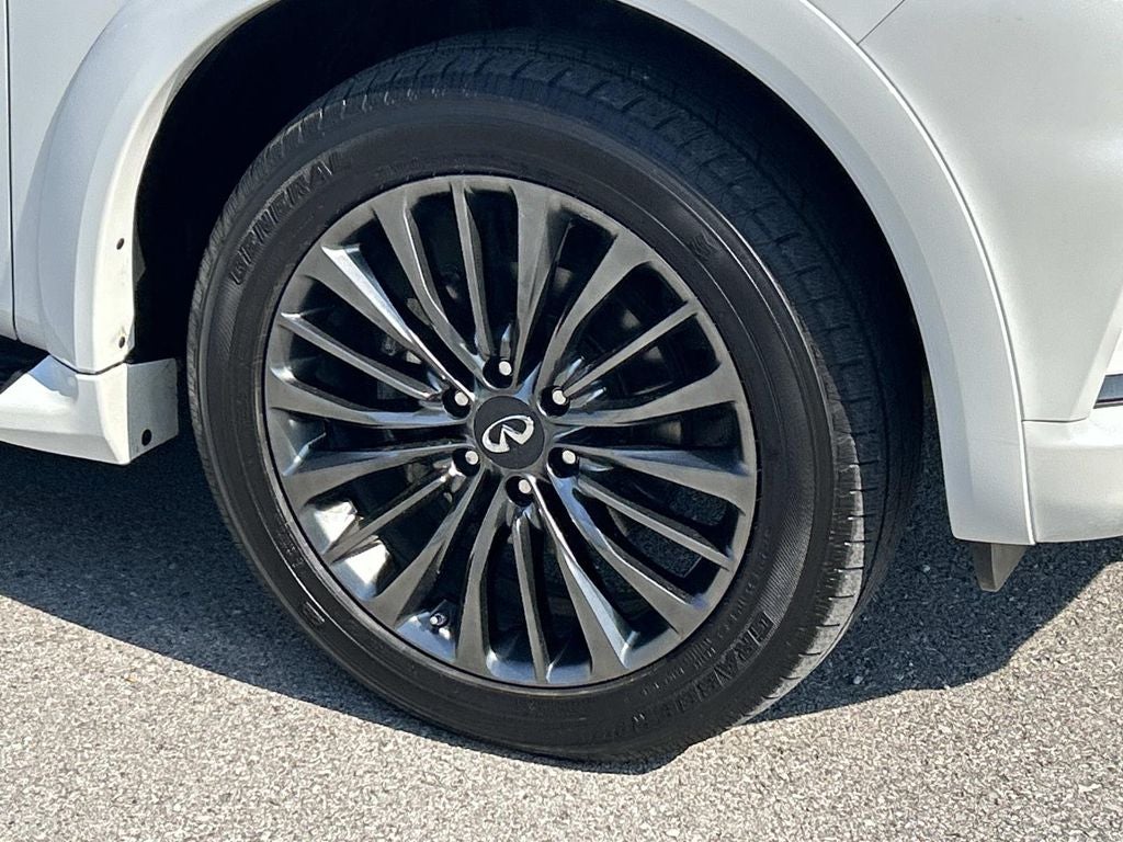 2022 INFINITI QX80 Premium Select