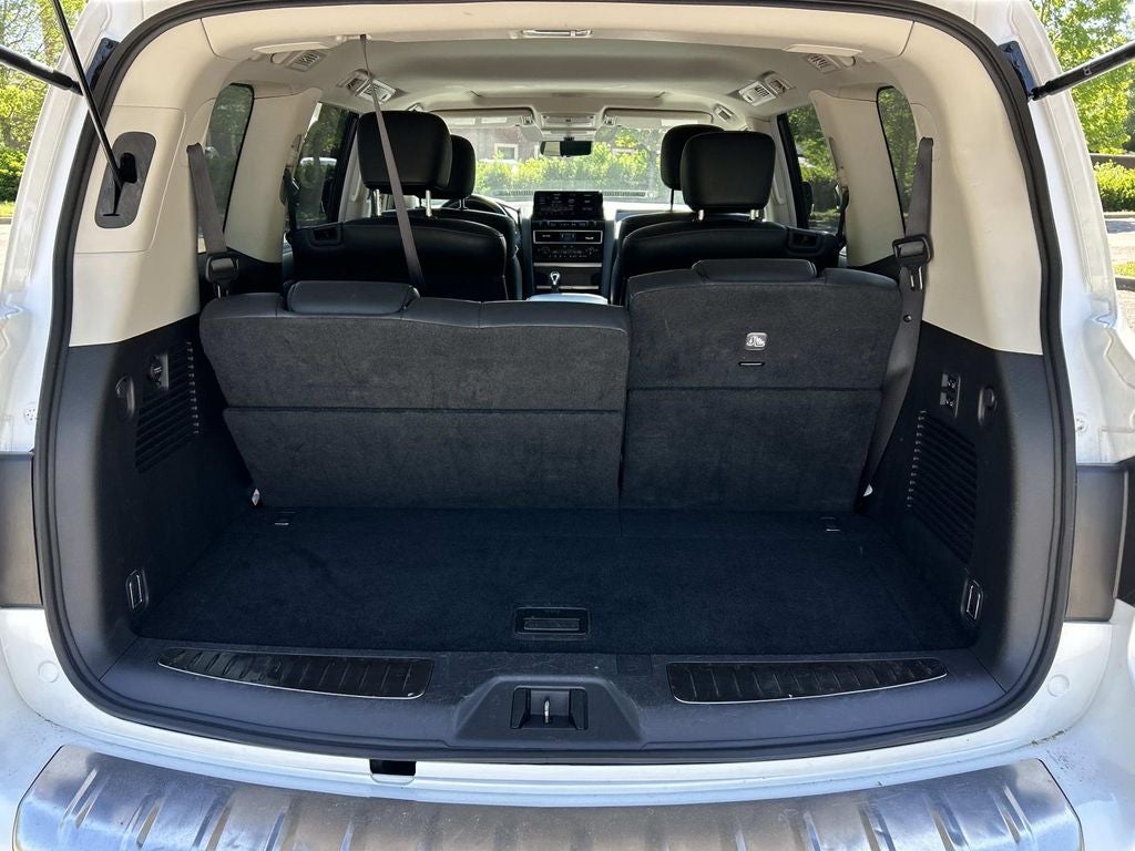 2024 INFINITI QX80 LUXE