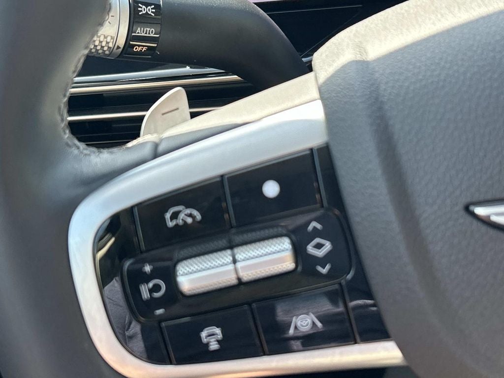 2025 Genesis GV80 2.5T