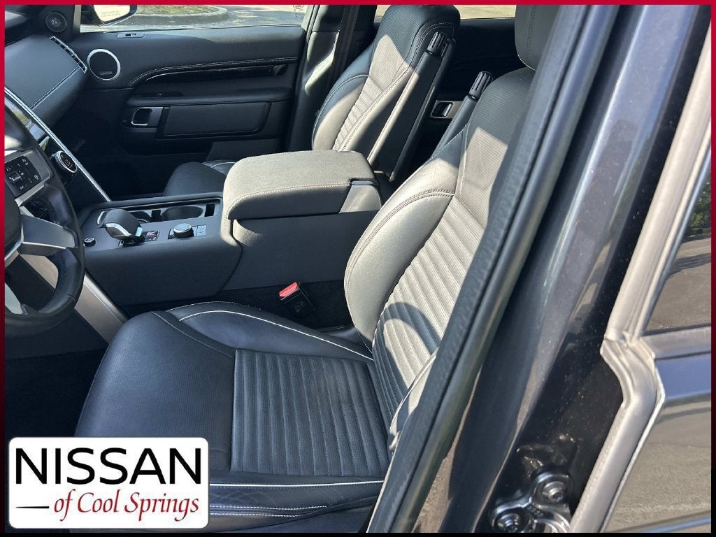 2023 Land Rover Discovery Metropolitan Edition