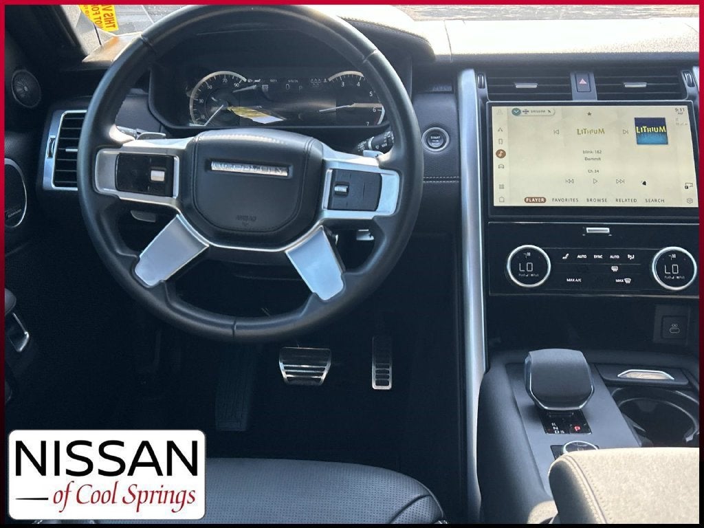 2023 Land Rover Discovery Metropolitan Edition