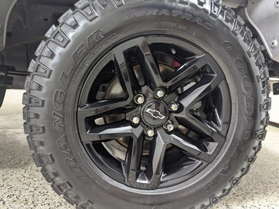 2021 Chevrolet Silverado 1500 4WD Crew Cab 147" Custom Trail Boss