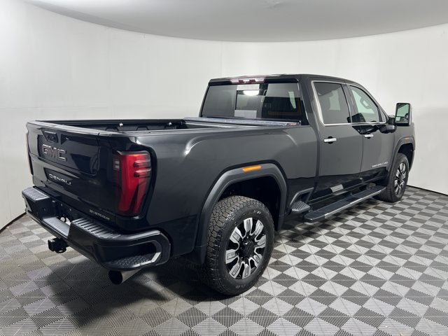2024 GMC Sierra 2500HD 4WD Crew Cab 159" Denali