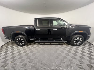 2024 GMC Sierra 2500HD 4WD Crew Cab 159" Denali