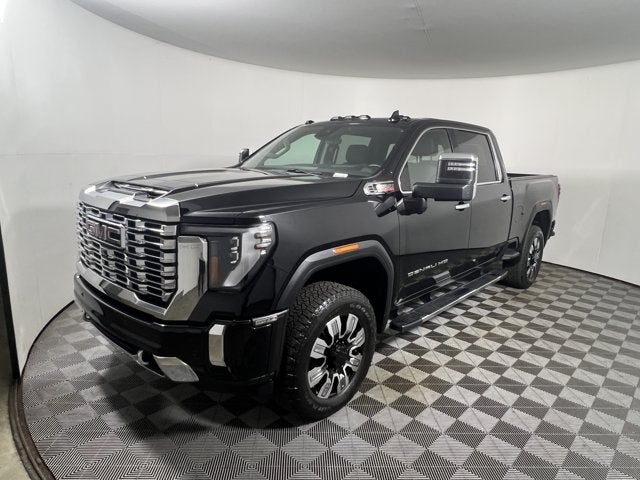 2024 GMC Sierra 2500HD 4WD Crew Cab 159" Denali