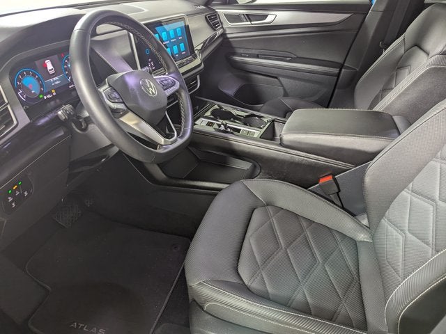 2024 Volkswagen Atlas Cross Sport 2.0T SE w/Technology FWD