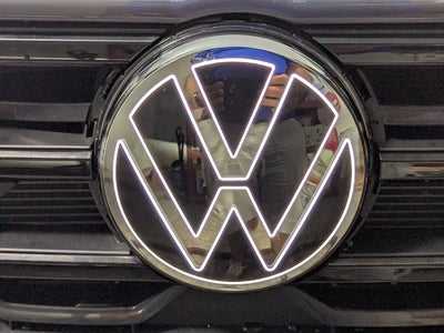 2024 Volkswagen Atlas Cross Sport 2.0T SE w/Technology FWD
