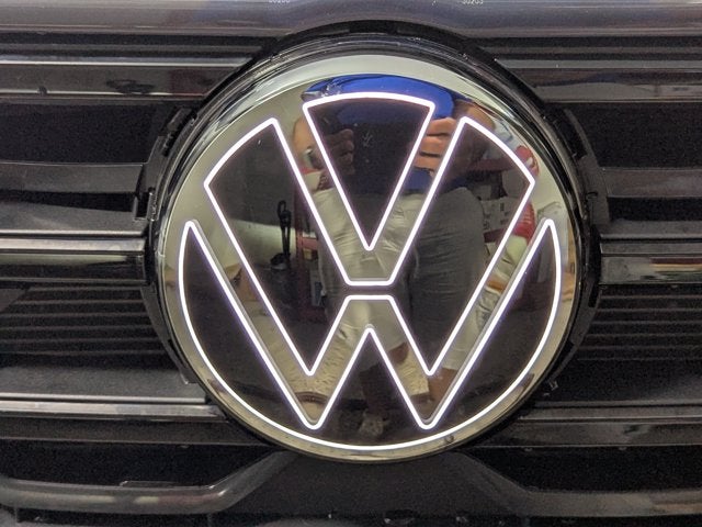 2024 Volkswagen Atlas Cross Sport 2.0T SE w/Technology FWD