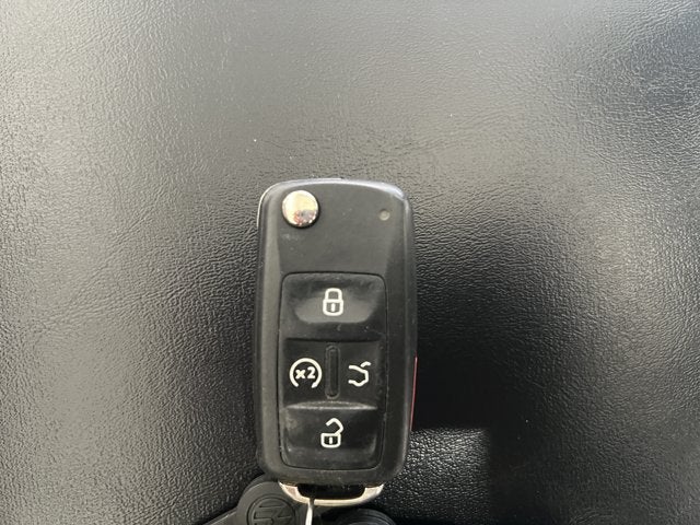 2019 Volkswagen Passat 2.0T SE R-Line