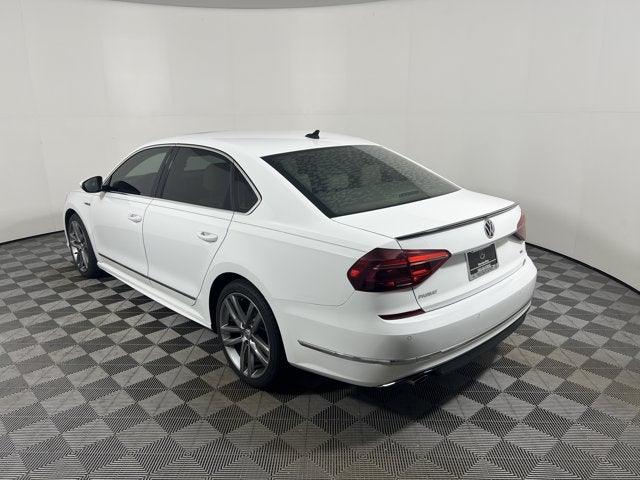 2019 Volkswagen Passat 2.0T SE R-Line