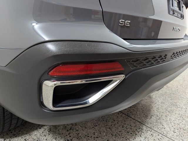 2022 Volkswagen Taos SE FWD
