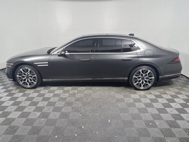 2023 Genesis G90 e-SC