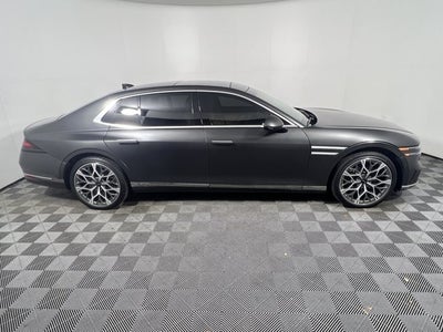 2023 Genesis G90 e-SC