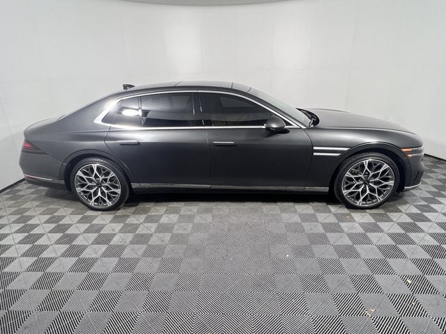 2023 Genesis G90 e-SC