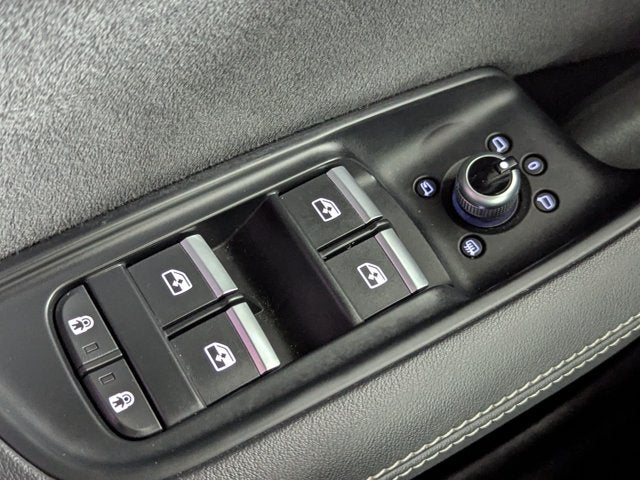 2023 Audi SQ7 Premium Plus 4.0 TFSI quattro