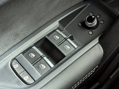 2025 Audi SQ5 Premium Plus 3.0 TFSI quattro