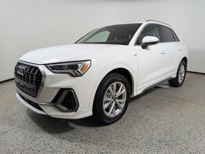 2023 Audi Q3 S line Premium 45 TFSI quattro