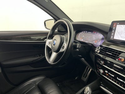 2022 BMW 5 Series M550i xDrive Sedan