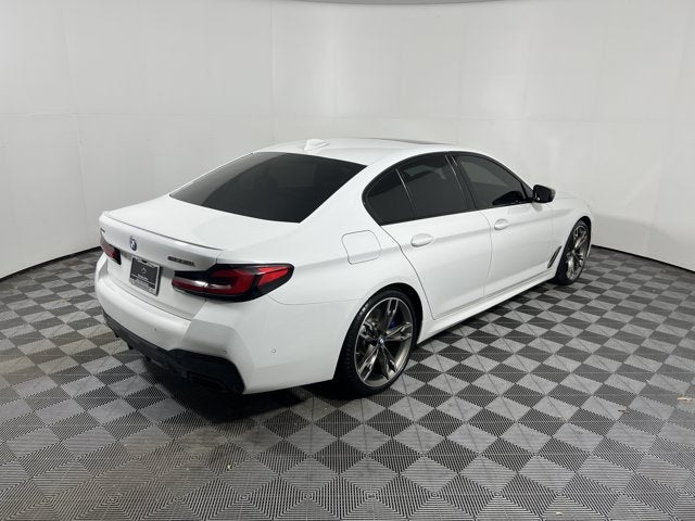 2022 BMW 5 Series M550i xDrive Sedan