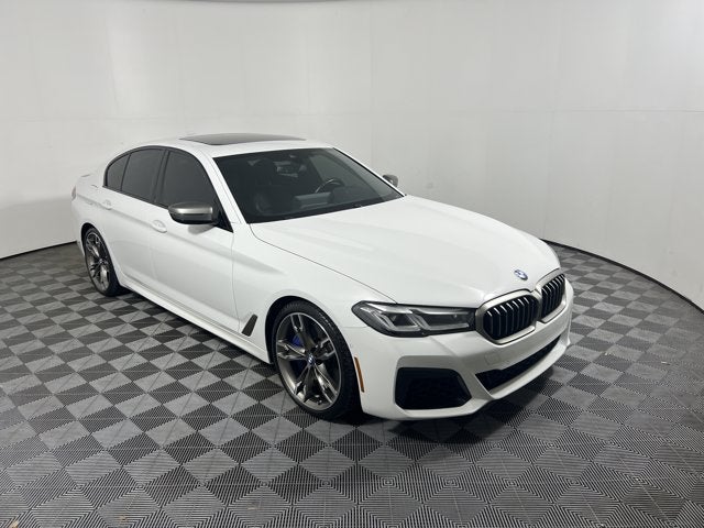 2022 BMW 5 Series M550i xDrive Sedan