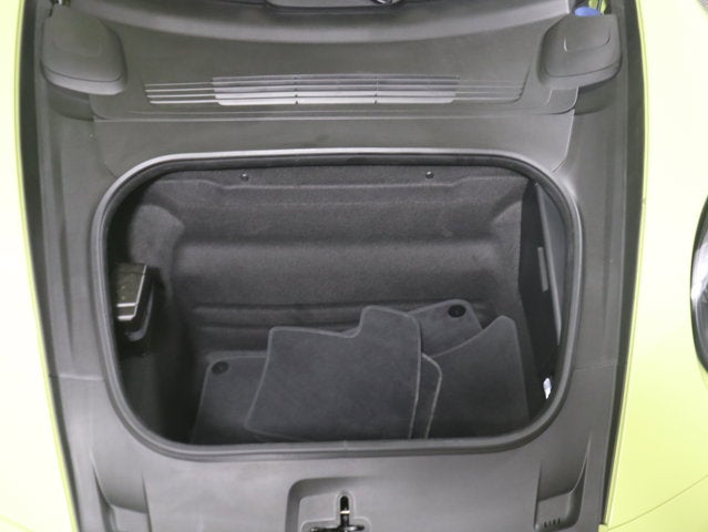 2025 Porsche 911 Carrera