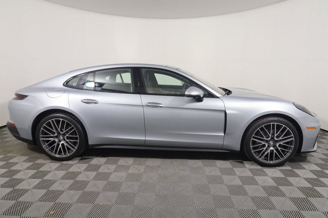 2026 Porsche Panamera Base